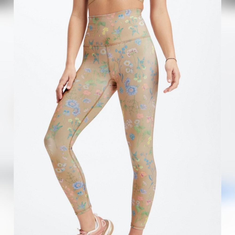 Fabletics Ultra High-Waisted Pureluxe 7/8 Leggings
